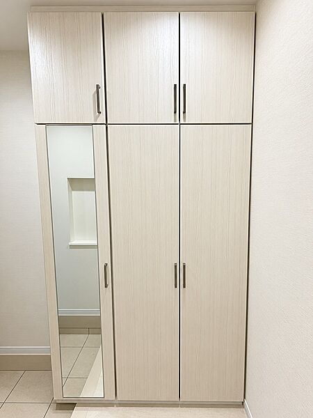 玄関を拡大表示