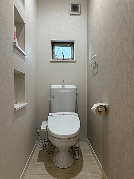 トイレを拡大表示