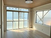 ■南向き、バルコニー付きの洋室
