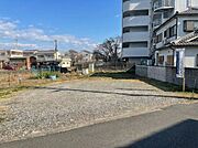 「現地写真」限定２区画・約４６坪のゆとりある敷地です。ぜひ現地とご一緒にお近くのモデルハウスをご見学下さい。
