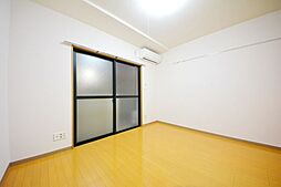 メゾン・ド・ティファニーIII 103 1階1Kのリビング/ダイニング