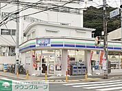 スリーエフ湘南江の島駅前店 徒歩15分。コンビニ 1200m