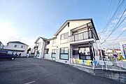 閑静な住宅街にございます。日当たり良好です。