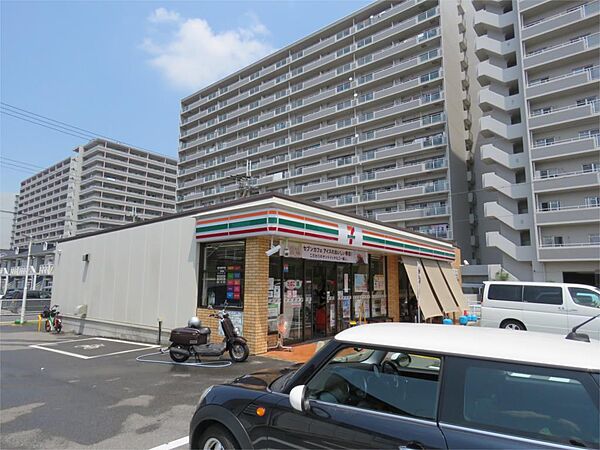 セブンイレブン栗東駅前店（202m）
