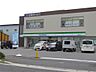 周辺：ファミリーマート守山梅田店（618m）