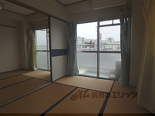 寝室