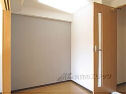 ロイヤルガーデン弐番館 4階1DKのリビング/ダイニング