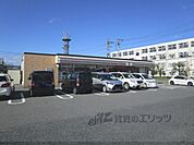セブンイレブン　草津中学校前店まで750メートル