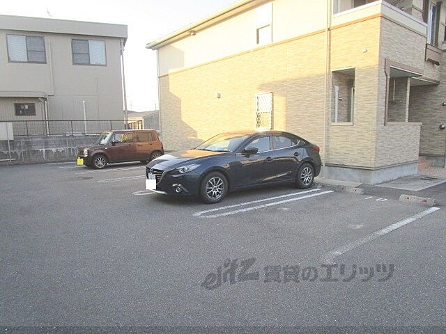 11 / 12