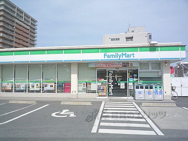 画像24:ファミリーマート　栗東安養寺店まで400メートル