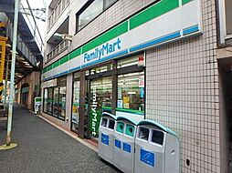 【コンビニエンスストア】ファミリーマート 町屋店まで39ｍ