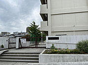 ○山手小学校　徒歩6分