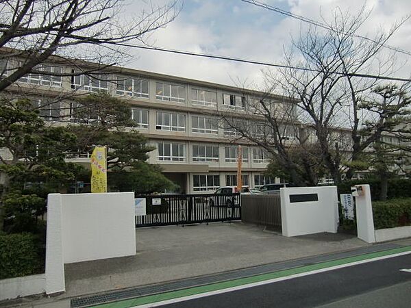 画像29:浜松市立芳川小学校 1262m