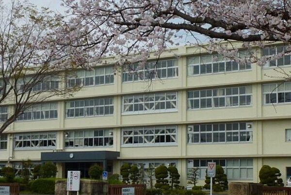 画像17:静岡県立浜松城北工業高校 1498m
