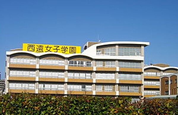 画像28:私立静岡県西遠女子学園高校 727m