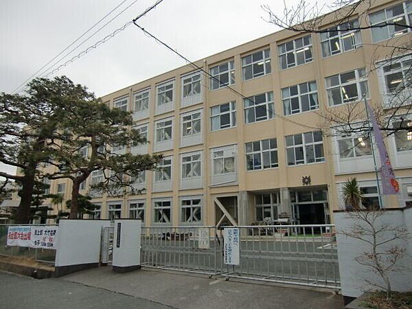 画像21:浜松市立高台中学校 1395m