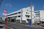 病院「特定医療法人社団御上会野洲病院まで294m」