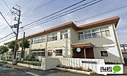 小学校「大津市立堅田小学校まで1994m」