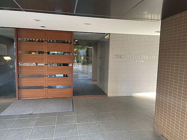 エントランスを拡大表示