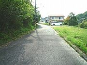 北側前面道路