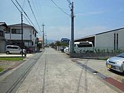 南側前面道路　幅員約6ｍ