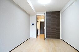 東京メトロ丸ノ内線 四谷三丁目駅 徒歩8分の賃貸マンション 10階1DKのリビング/ダイニング