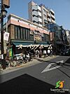 よしや神楽坂店 徒歩11分。 880m