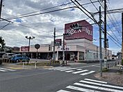 BeLX（ベルクス） 足立古千谷店（368m）