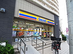 ampm・mmTX八潮駅構内店（26m）