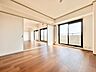寝室：現在ご返済中のカーローン・カードローン・教育ローンなどを住宅ローンに一本化したり、家具家電購入費用・引越し費用を住宅ローンと組み合わせるなど、お客さまにメリットの多い住宅ローンのご提案が可能です。