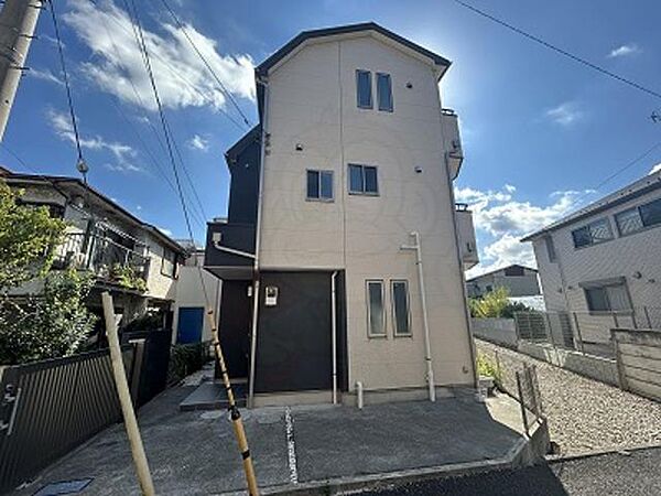 detached 東京都三鷹市新川６丁目

地図を見る