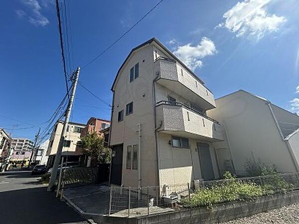 detached 東京都三鷹市新川６丁目

地図を見る