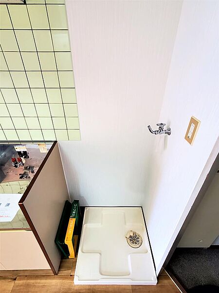 画像22:室内洗濯機置き場、防水パンは備え付けです。