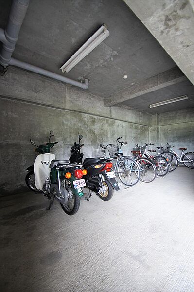 画像26:駐輪スペース