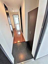 玄関から見たお部屋