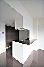 人気の対面式キッチン