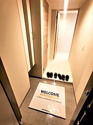 玄関から見たお部屋