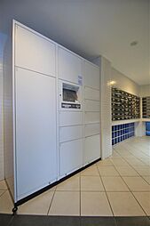 エントランスには集合郵便受け・宅配ＢＯＸがあり不在時の荷物の受け取りに便利です。