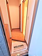 玄関から見たお部屋