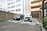 駐車場：敷地内駐車場、空き状況要確認。