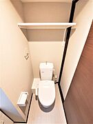 トイレは温水洗浄機能付きです。