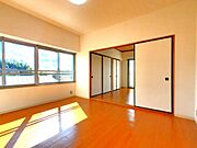 LDK11.2帖、照明器具は備え付けです。