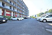 敷地内平置き駐車場、空き状況要確認