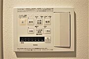 浴室乾燥・暖房・24時間換気機能付きです。