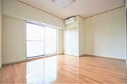 洋室１０．６帖