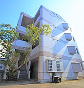 重量鉄骨造４階建てマンション