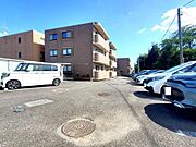 敷地内平置き駐車場
