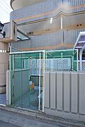 敷地内ごみ置き場があり、日々のゴミ出しも楽です。