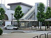 牛久駅（1200m）