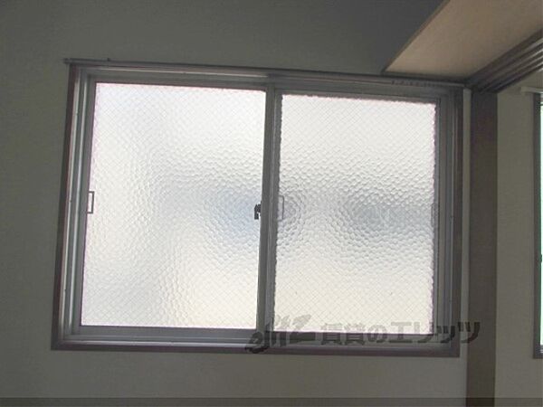 画像24:採光・換気窓ついています。